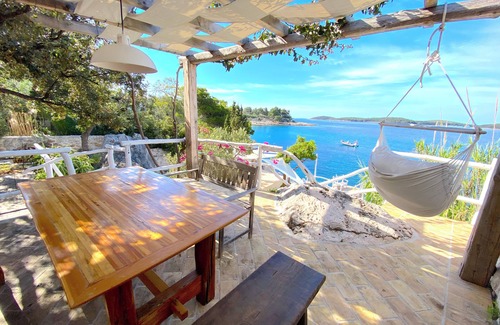 Hvar House | house for two with a private terrace located directly on the beach, town Hvar