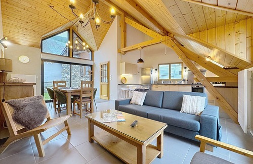 Benque-Dessous-et-Dessus House | House in the heart of the mountains, 5 minutes from Luchon and the ski slopes