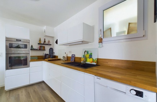 Saint-Gilles-Croix-de-Vie Ski Chalet | House for 8 with garden 600m from the beach