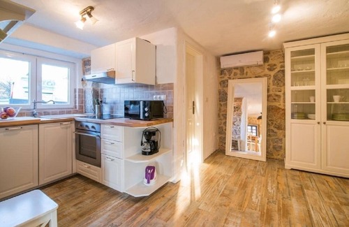 Garica House | House Frank (109671-K1) - Vrbnik - island Krk