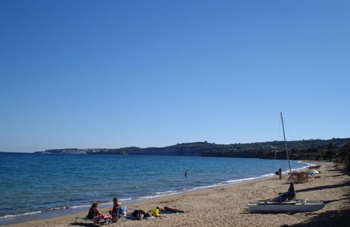 Kompi House | House Giannis Haikos two minutes walk to the beach Peroulia