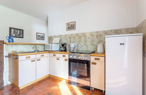 Plobannalec-Lesconil House | House 'Hortensias - Beach 5min by Car' with Private Terrace and Private Garden