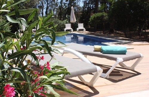 Santa Margalida Cottage | House ideal for families with children, large garden with pool and playground