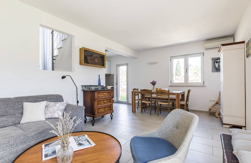 Stari Grad House | House in a beautiful Old Stone Village on Hvar Island