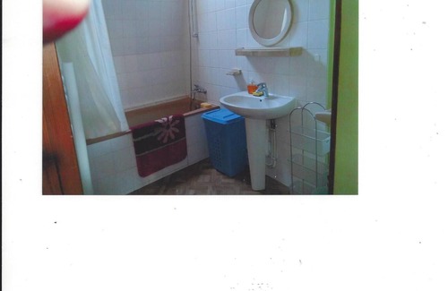 La Tour-dʼAuvergne House | House in a village close to all shops and ski resorts.