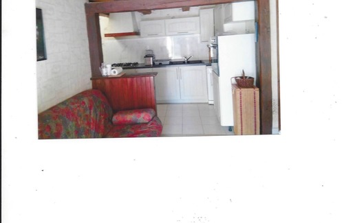 La Tour-dʼAuvergne House | House in a village close to all shops and ski resorts.