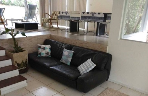 Praia Vermelha House | House in Angra condominium with private beach