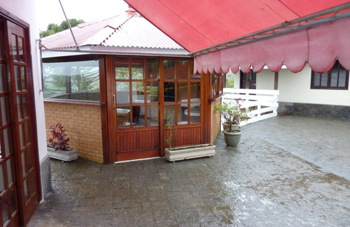 Vila Mantiqueira Cottage | House in Campos, high standard to 05 km from the center of Capivari