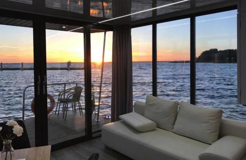Dziwnow Boat Rental | House in Dziwnów by the Waterfront