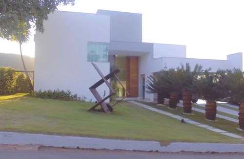 Capitolio House | House in Escarpas do Lago!