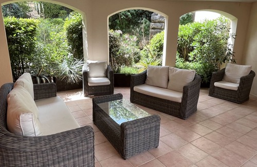 Les Restanques Villa | House in Les Restanques holiday village aquatic area, WIFI, air conditioning.
