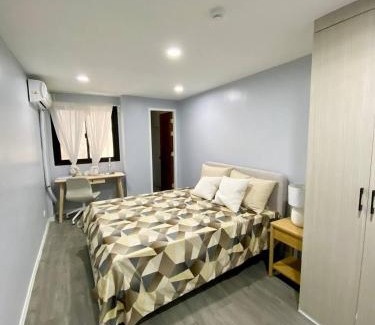 Valenzuela House | House in Makati, Poblacion