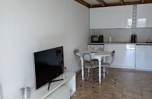 Vaux-sur-Mer House | House in private hamlet near the beach