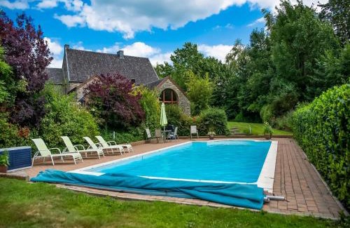 Aubel House | House in Sint Jansrade with Pool