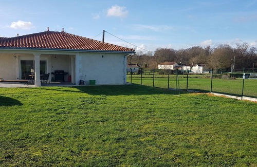 Saint-Germain-de-Vibrac House | House in the heart of the vineyards, 10 minutes from the Jonzac thermal baths