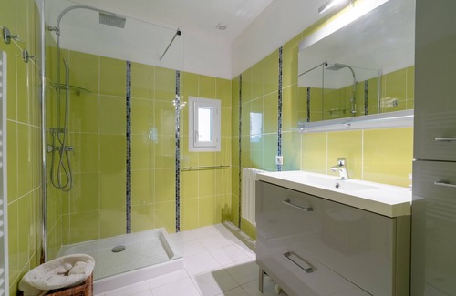 Marseillan House | House in the heart of the village 3 * in a quiet and authentic area