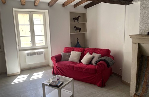 Chablis Apartment | House in the heart of the village of Chablis