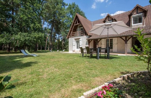 Theillay House | House in the heart of a large garden