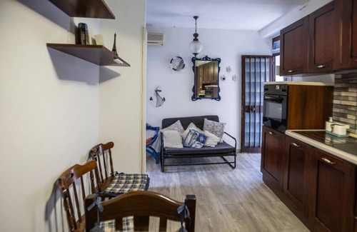 Itala Apartment | House in the mountains near the sea