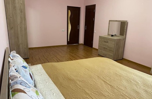 Arinj House | House in Yerevan with backyard&garage