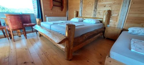 Hrastnik House | House Jaro