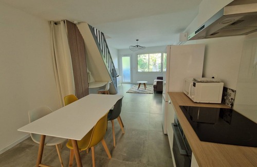 Montfrin House | House José and Hélène