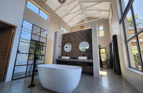 Wilderness House | House King Fischer Close
