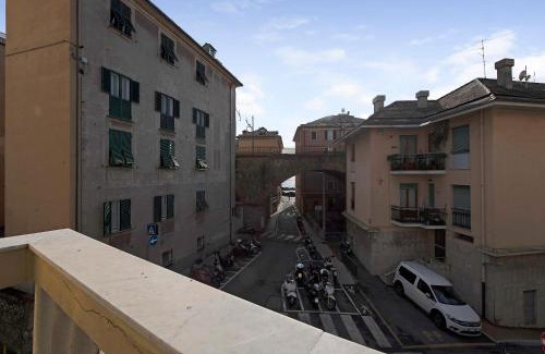 Quarto dei Mille Apartment | House Leomar