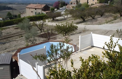 Bedoin House | House "Les Romarins" with Mountain View, Private Pool and Wi-Fi