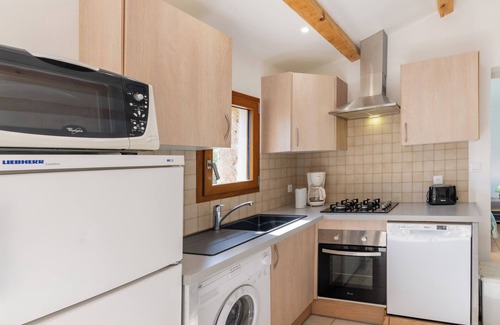 Chambonas House | House 'Les Sources Gîte Calabert' with Shared Pool, Private Terrace and Air Conditioning