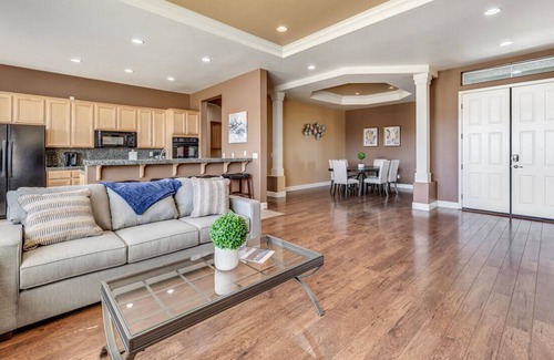 Reno House | House located in a Guard Gated Community of Arrowcreek