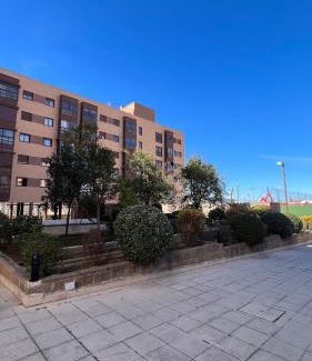 Rejas Apartment | House Madrid Suite Aeropuerto, IFEMA, Metropolitano