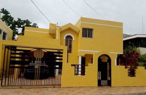 Santo Domingo House | House Near Famous Avenida de España, Santo Domingo Este