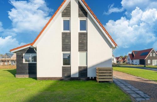 Scherpenisse House | House near Scherpenisse Beach with Garden, cleaning included