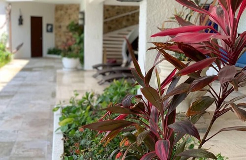 Villas Condesa House | House near the costera with incredible ocean view