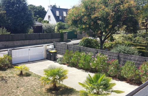 Larmor-Baden House | House next to the beach in Locmiquel