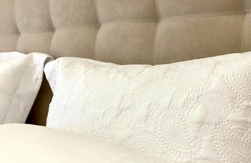 Qender Hotel | House of A&Arwen