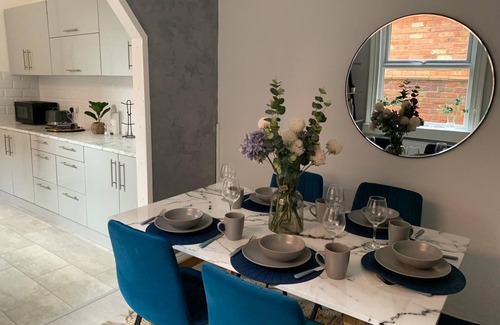 Northampton House | House of Cosy dots with 4 double bedrooms, living room, dining room and garden
