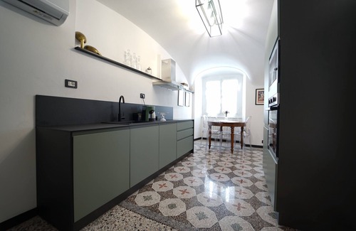 Chiavari Apartment | House of Romi Milly Apartment in the heart of the old town a stone's throw from the sea