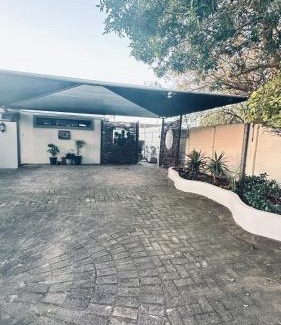 Port Elizabeth Apartment | House of TallySesh