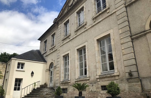 Falaise House | House of the Rotunda, Castel Saint-Léonard