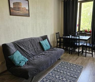 Chisinau Apartment | House of Westeros - KingsLanding