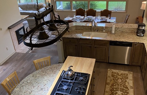 Columbia Falls House | House on Hole 9 of Meadow Lake Golf Course