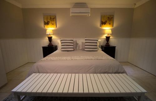 Windhoek Bed & Breakfast | House on Olof Palme
