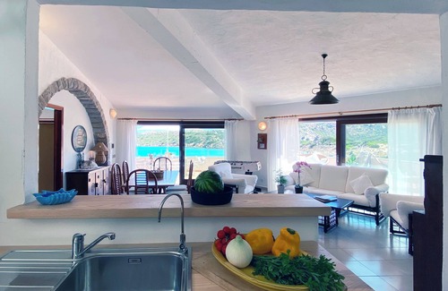 La Maddalena Apartment | House on the beach of Monti d'à Rena with terrace, garden and wi-fi connection