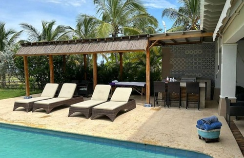 Arroyo de Piedra Villa | House on the beach with private pool