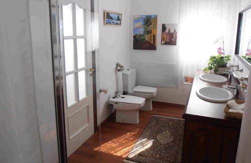 Los Realejos House | House on the ground floor, spacious and spacious, with 2 terraces and barbecues, garden.