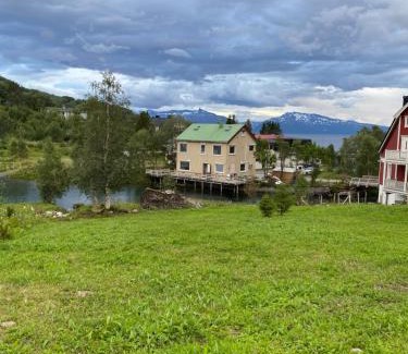 Bogen i Ofoten Apartment | House on the lake
