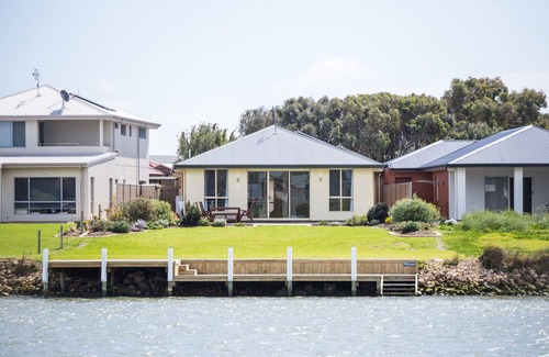 Nangkita House | House on the Marina - moor your own boat at your back door