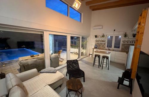 Hodbina House | House on the River